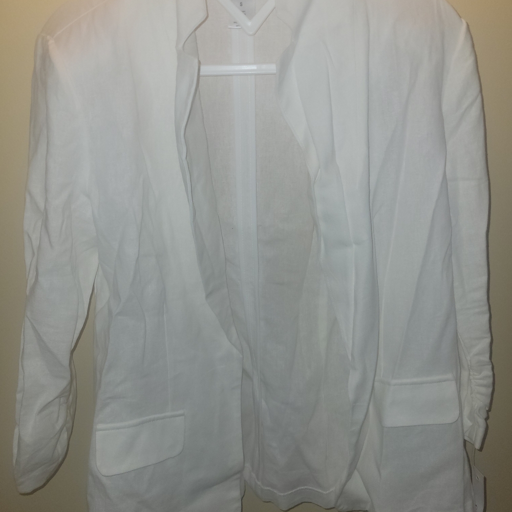 Elegant Cream Women's Blazer